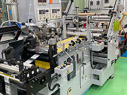 シュリンク加工機